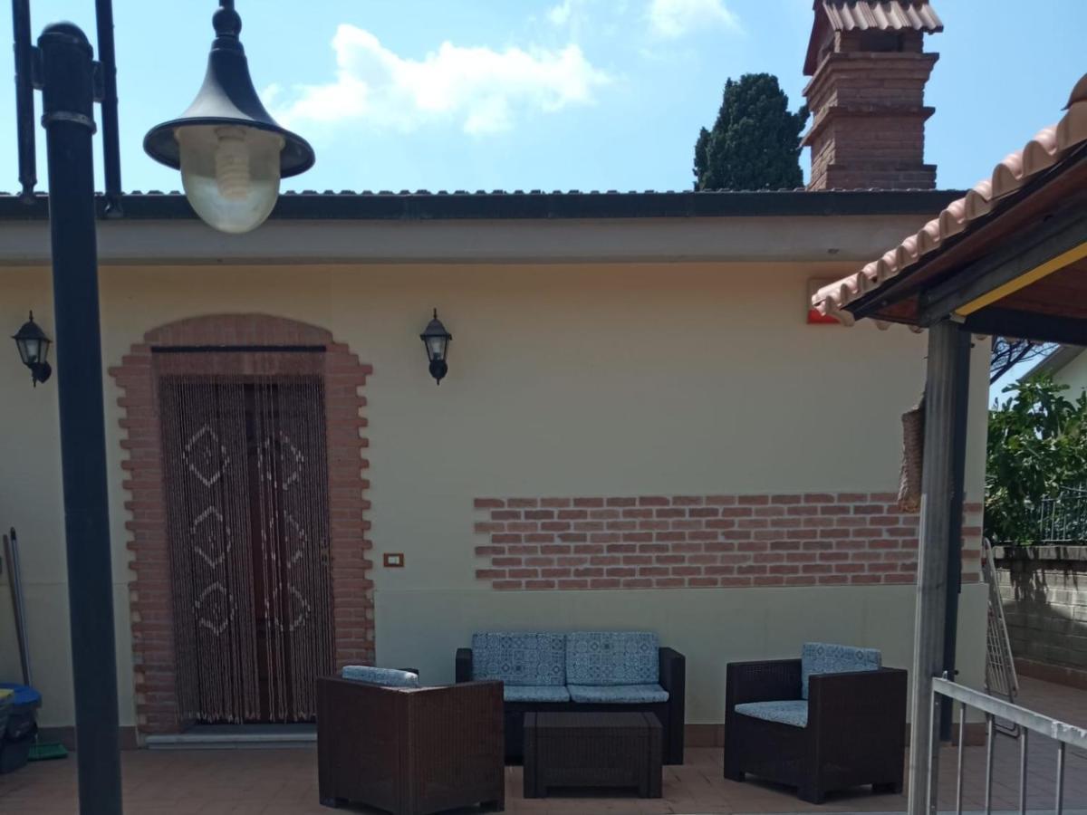 Apartment Roma Tor Vergata Con Giardino Room photo