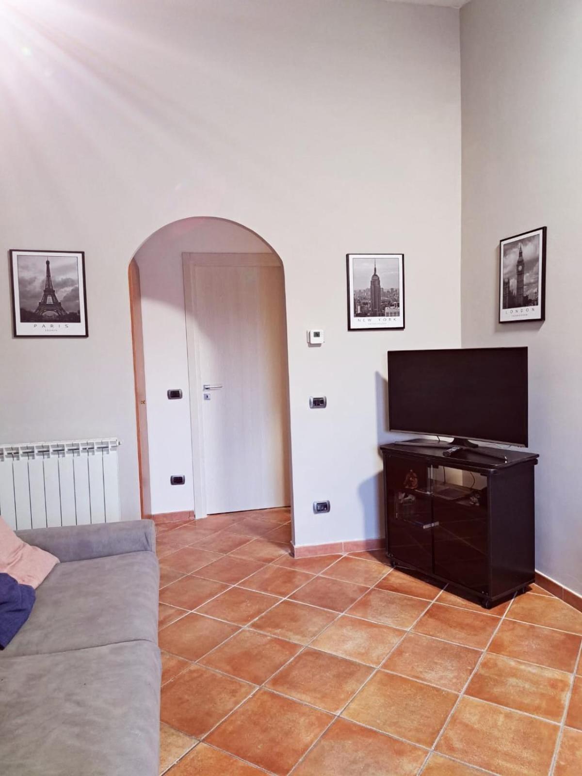 Apartment Roma Tor Vergata Con Giardino Exterior photo